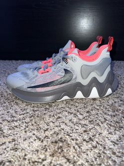 Men's Nike Giannis Immortality 2, Size 8