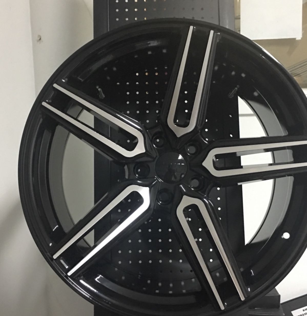 🔥🔥🔥20 inch in stock!🔥🔥🔥(only 50 down payment / no credit needed )