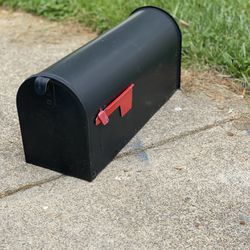 Black Metal Mailbox 