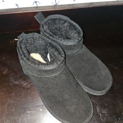 New UGG BOOTS