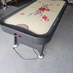 Air hockey Table With Pucks 