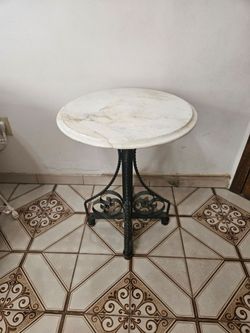 Made in italy marbletop table