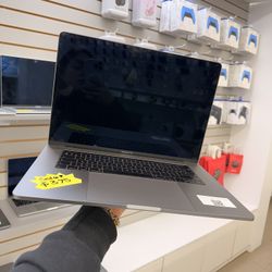 MacBook Pro 2018 16ram 512gb