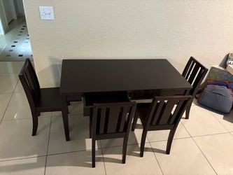 Dark Wood Dining Table with 4 Chairs. // kids  table
