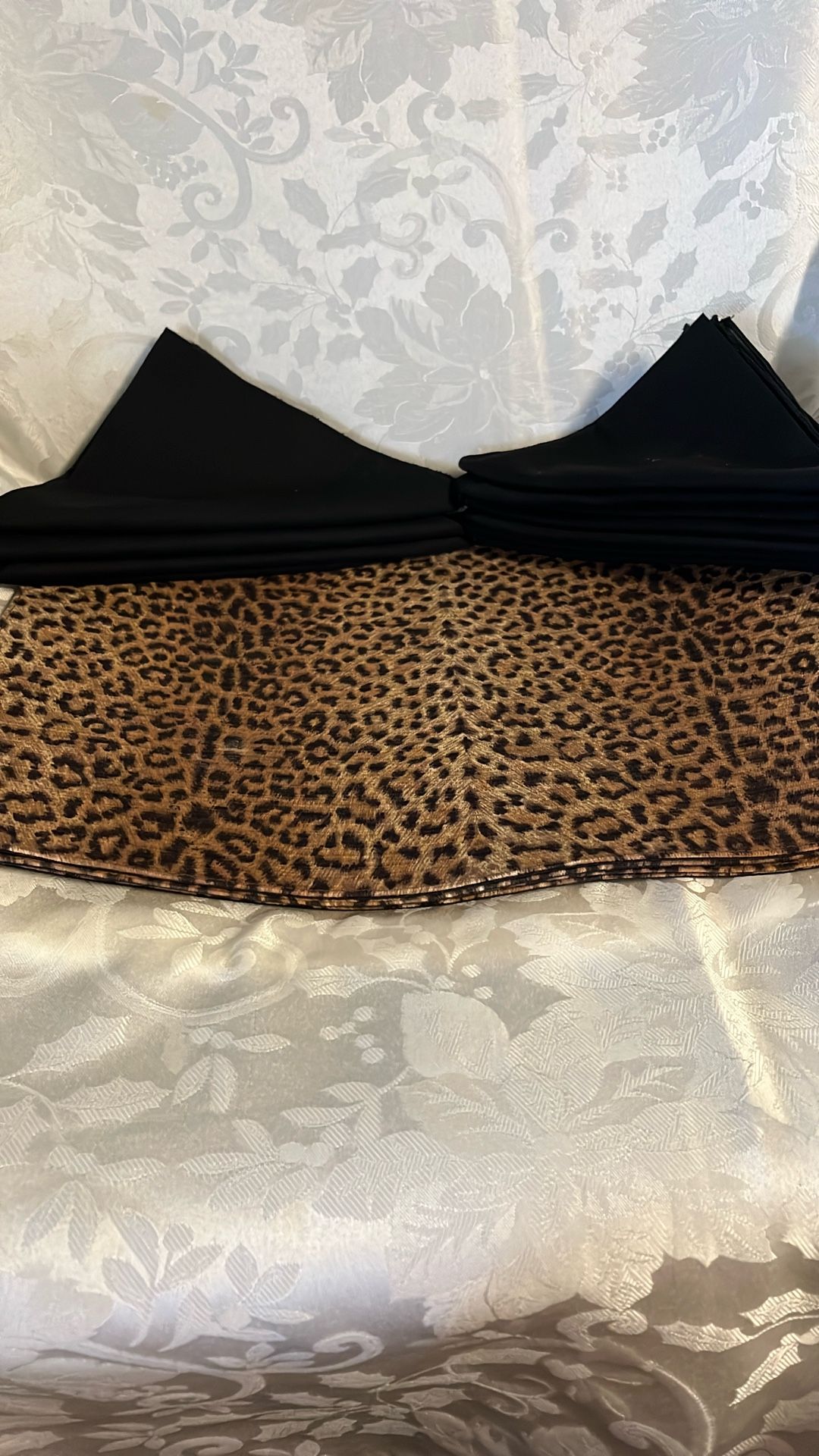 PLACE MATS & NAPKINS