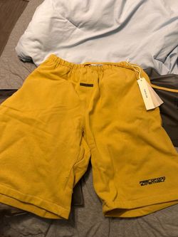 Fear of god Essentials