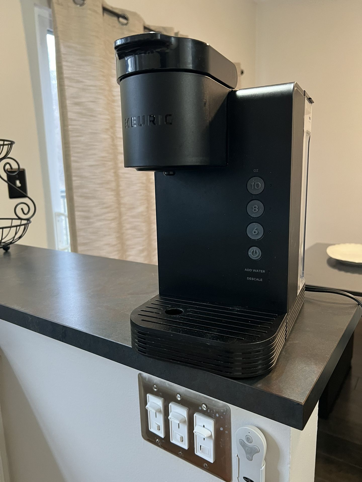 Keurig K-Mini Single Serve K-Cup Pod Coffee Maker, 6 to 12oz Brew size, with Cord Storage, Perfect for Small Spaces, Black