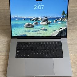 MacBook Pro 16 M1 Max 2TB (32 Core GPU) - MAXED OUT