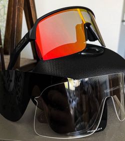 New Oakleys  Box, Pouch Cloth All Included