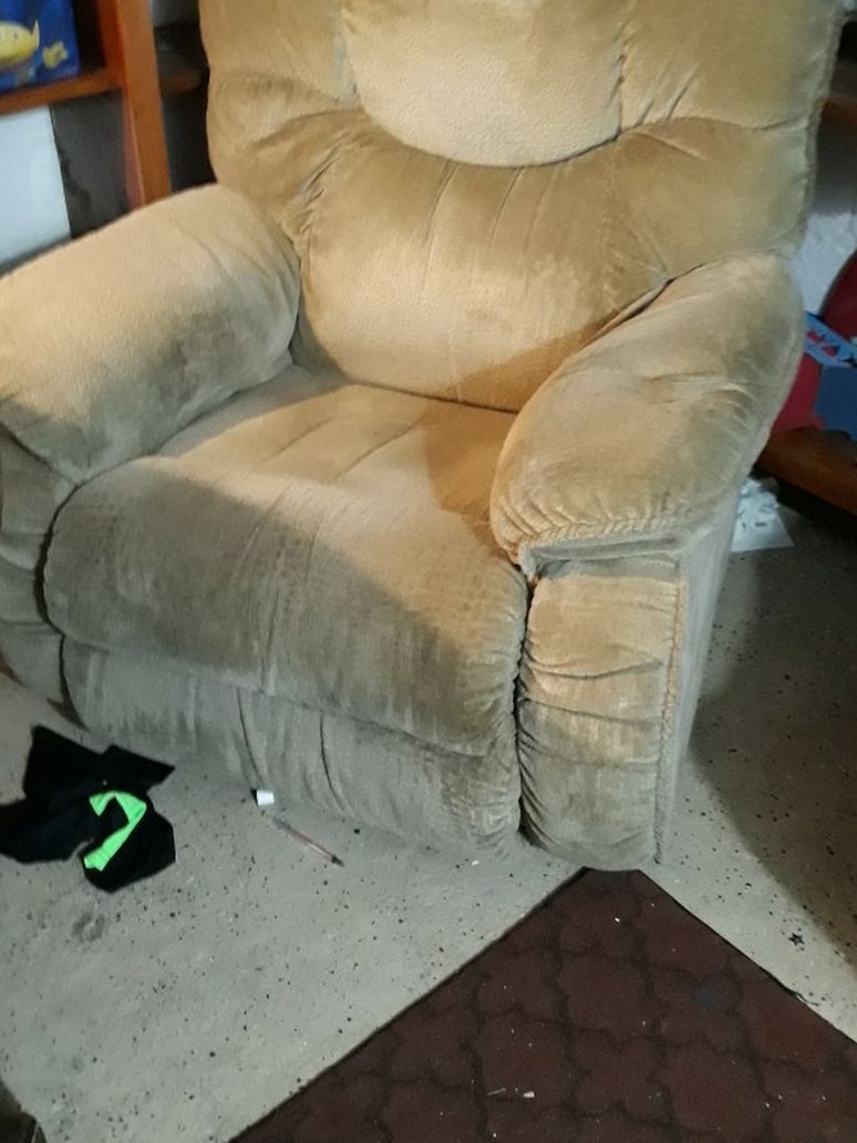 Recliner Chair