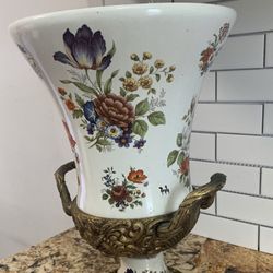 Beautiful Flower Vase 
