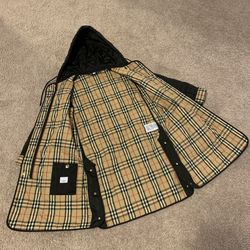 Women Burberry Quilted Coat Size US 4