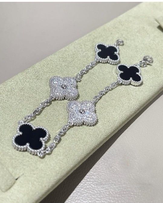 Vaan Clief Bracelet (Beautiful 🎁 )