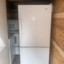Whirlpool Refrigerator Like New - Delivery Available 