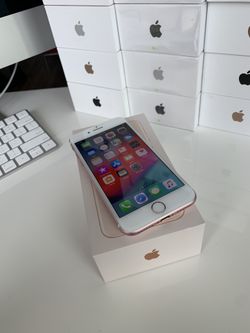 iPhone 7 128GB unlocked to any carrier! Like new!