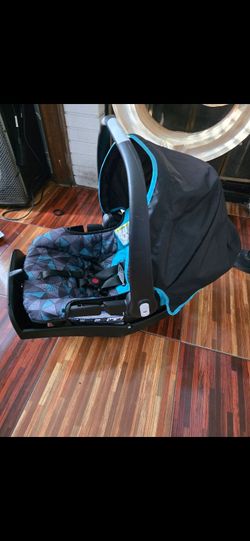 Evenflo infant car seat