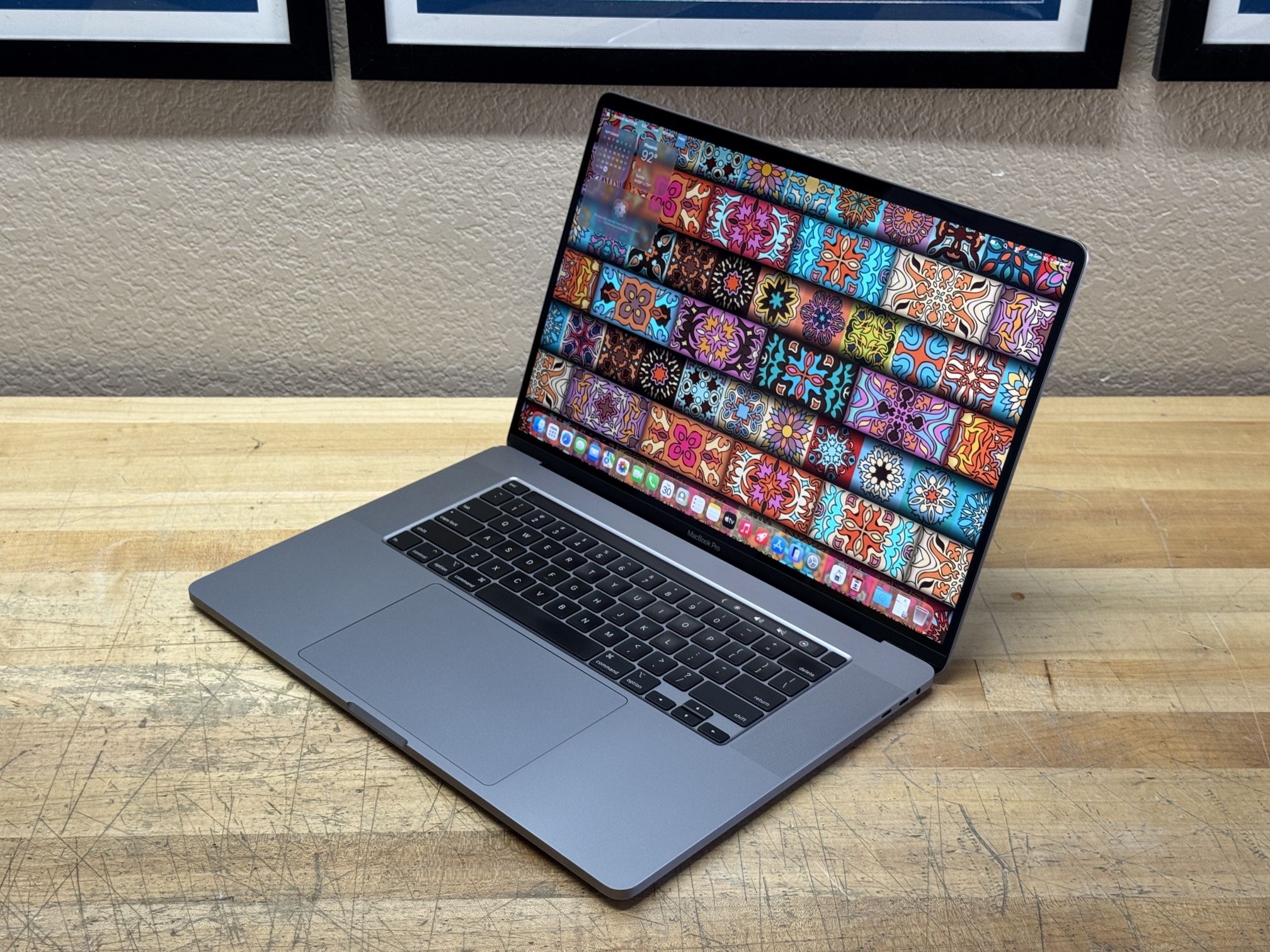 2019 16” MacBook Pro - 2.6 GHz i7 - 32GB - 500GB - 4GB GPU