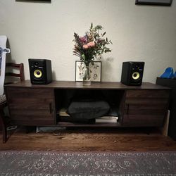 Brown Mid Century Media/Entertainment Stand