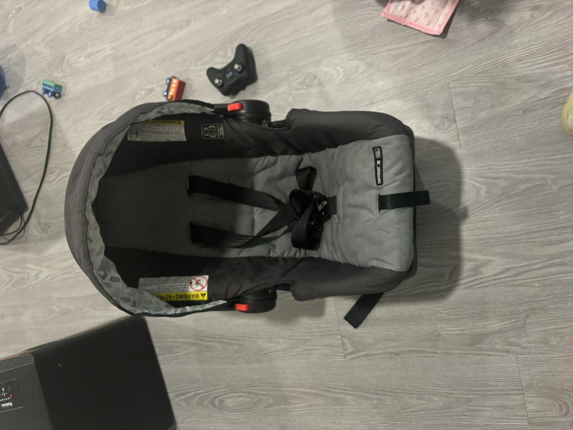 Graco Infant Car Seat With Base
