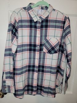 Old Navy The Classic Shirt XL. Collar long sleeve shirt.