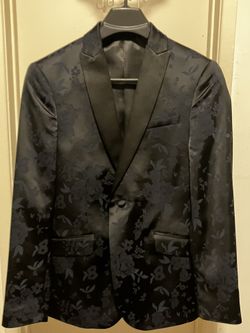 Like New Men’s Suit Size 38S