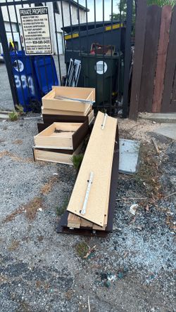 Free King bedframe & green couch