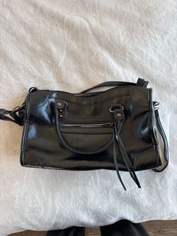 Black Leather Bag with Crossbody Strap 🖤