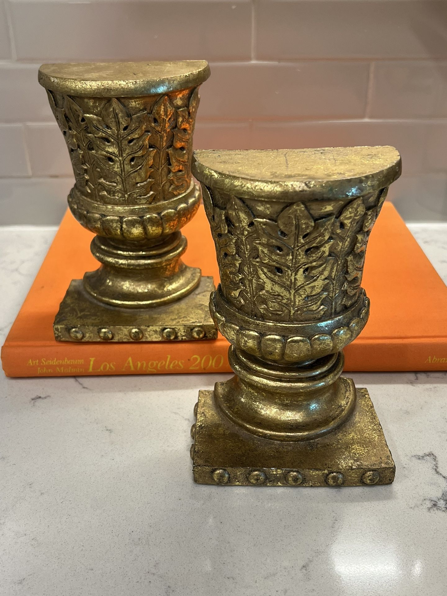 Vintage Set of Gold Urn Bookends, French Decor Good condition