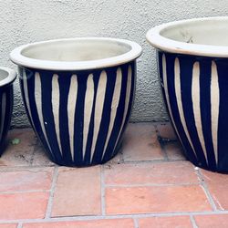 Set Of Large Plant Pots 