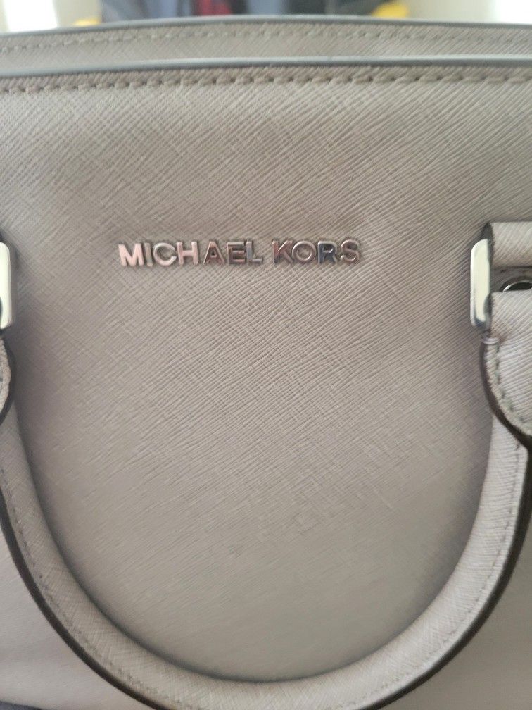 Hand & Shoulder Bag Michael Kors For Sale $50