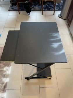 Computer Table ( Perfect size for kids room