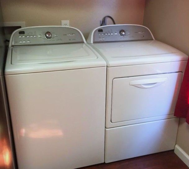 Laundry Pair - Electric Washer and Dryer