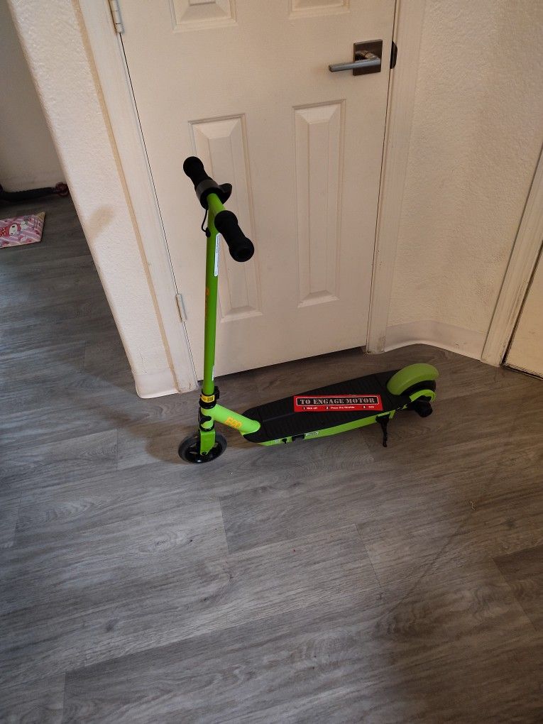 Scooter Electric