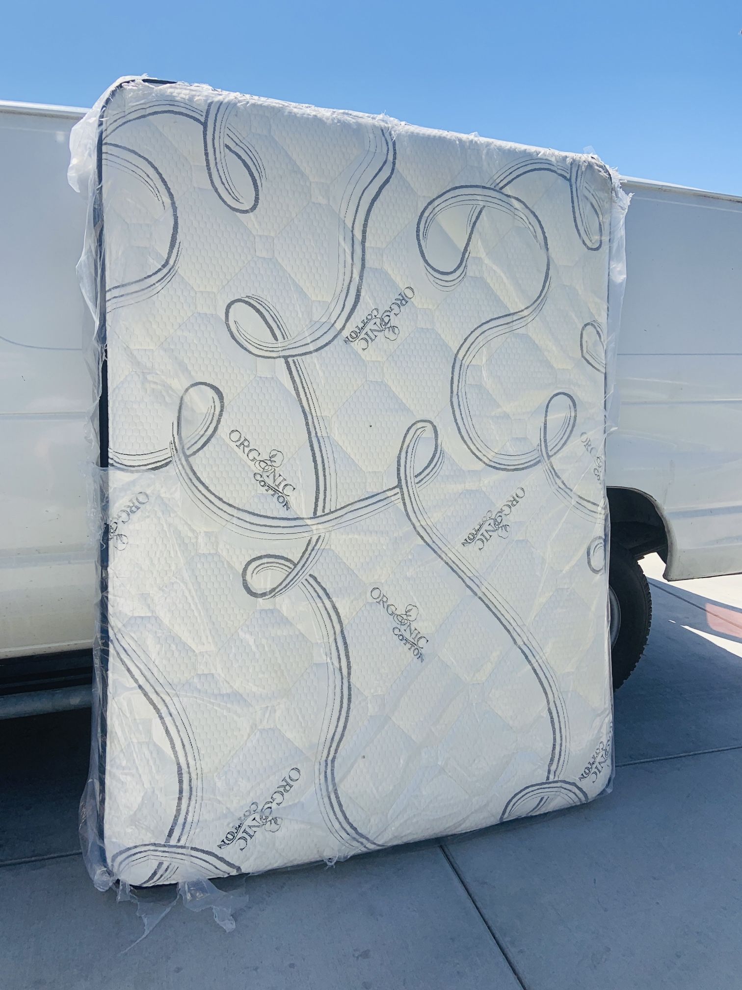 New Mattress Available In Your Area! We Do Delivery. Every Size Available For Cheap Prices! Twin, Full, Queen, Cal King, Eastern King Home & Garden