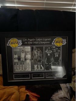 Lakers legend frame