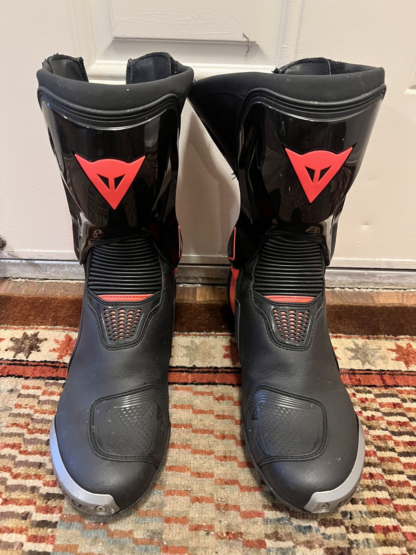 DAINESE Torque 3 Out Black / Fluo-Red (46)