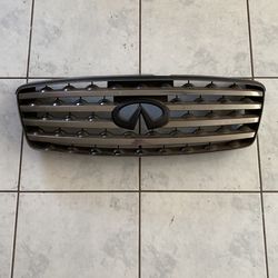 2003-2006 Infiniti Fx35/45 Grill With Emblem