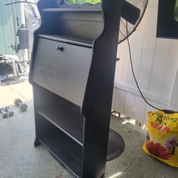 Vintage Style Vanity Make Up Desk Table Comes Down With A Bookshelf