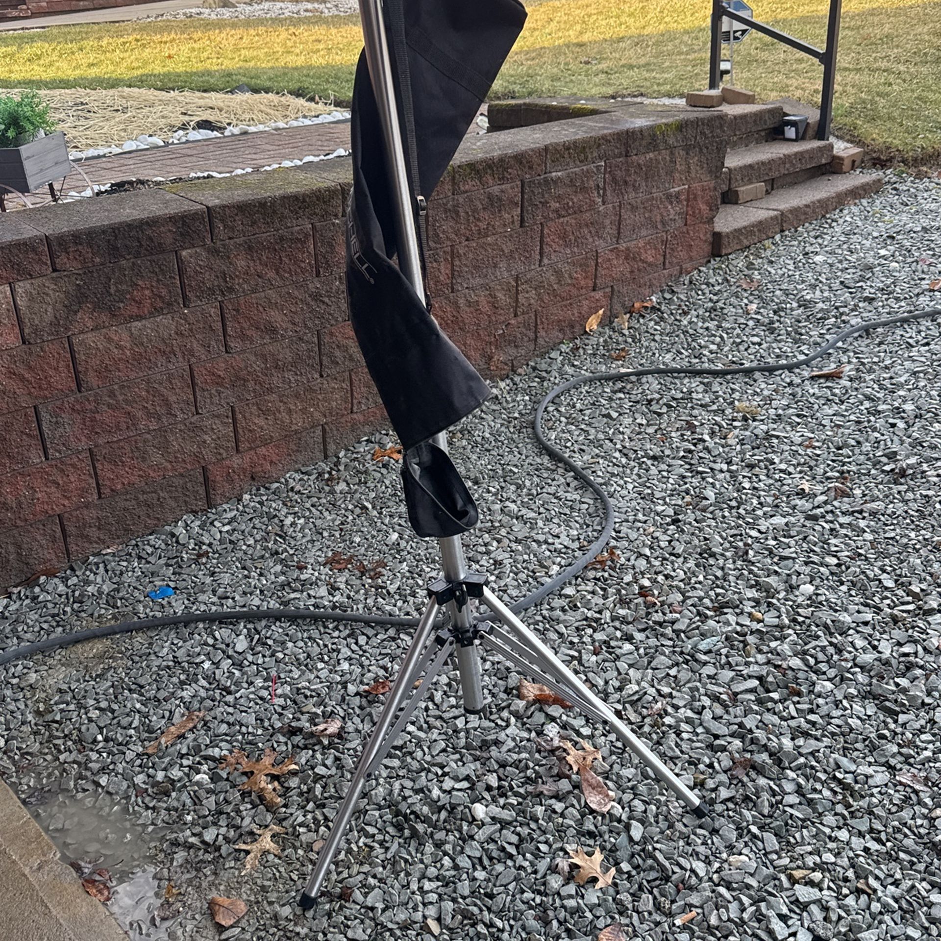 Paul Mitchell tripod stand with bag