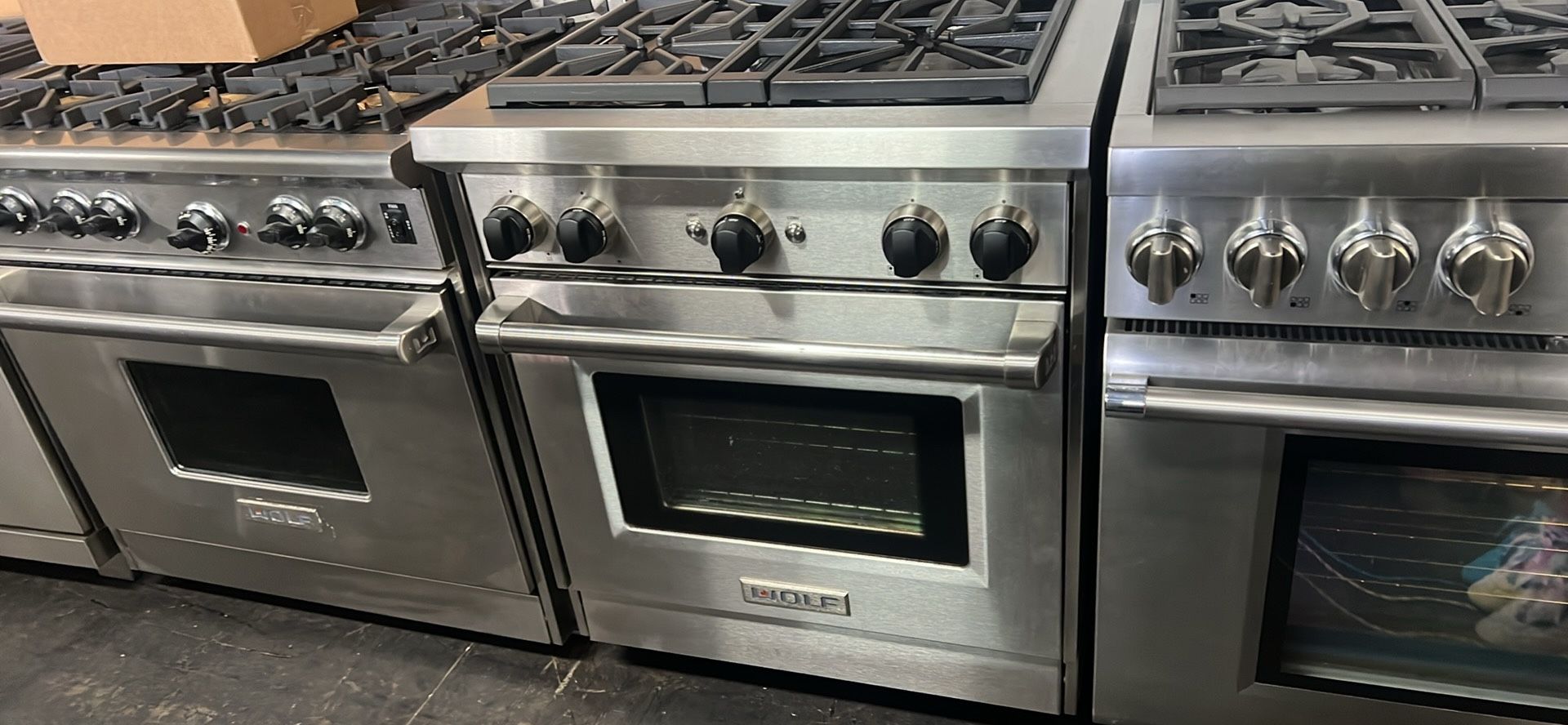 Wolf 30”Wide All Gas Range Stove In Stainless Steel