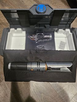 Disney Legacy Lightsaber- Calketsis