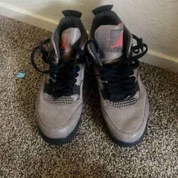 Jordan 4s 
