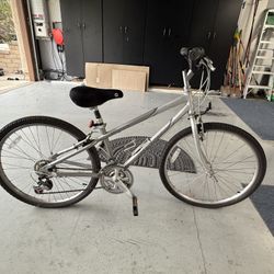 Giant -sedona Bike 