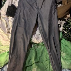 Perry Ellis Foundation Dress Pants 32x32 – Business Casual – Great Condition 