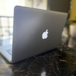 2015 Mac Book Pro