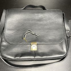Genuine Italian Leather Messenger Bag With Key!
