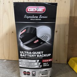 Brand New - Genie Signature Belt Drive Garage Door Opener