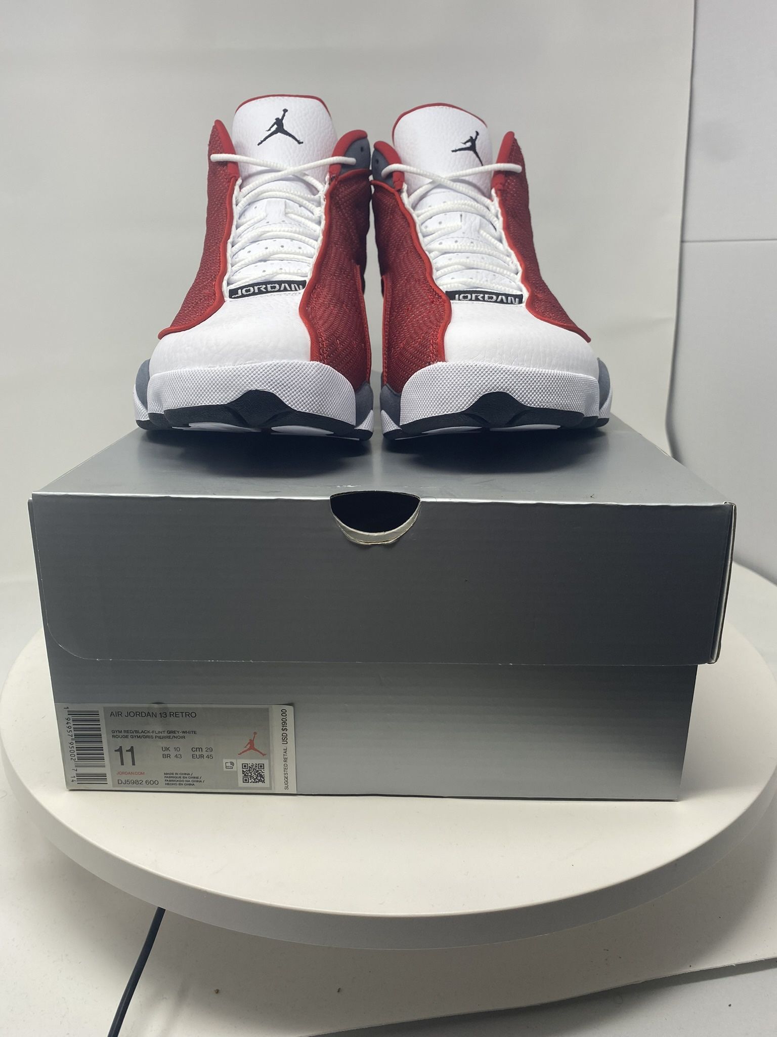 210$ Red flynt Jordan 13 Brand New