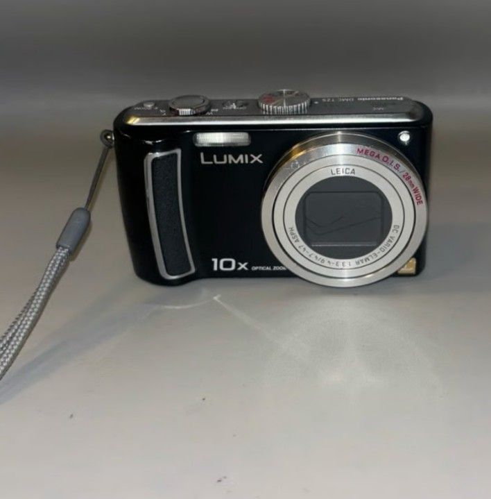 Panasonic Lumix DMC-TZ5 Digital Camera – 10x Zoom / 9.1MP – Camera Only