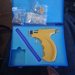 Professional Earpiercing Tool With Sterlimg Studs